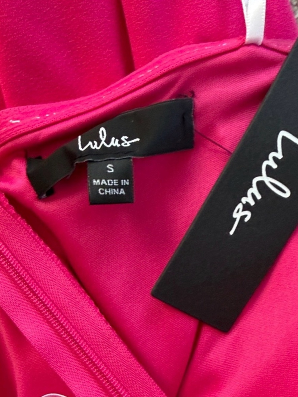 NWT Lulus Strapless Pink Midi Dress with sheer side panel, button details & slit - Picture 8 of 13